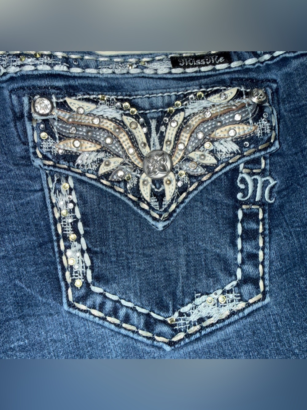 Miss Me Mid Rise Easy Boot Dark Embellished Back Pockets Jeans Wings women’s 28 - Picture 5 of 16